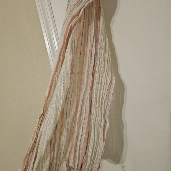 Multicolor Textured Scarf - Picture 2 of 2